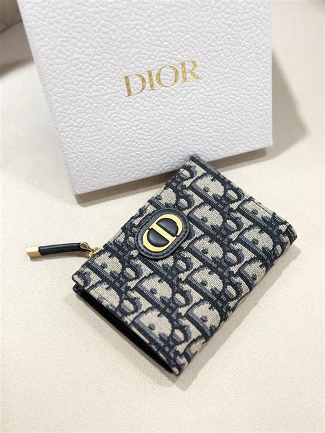 dior 30 montaigne candle|dior 30 montaigne wallet.